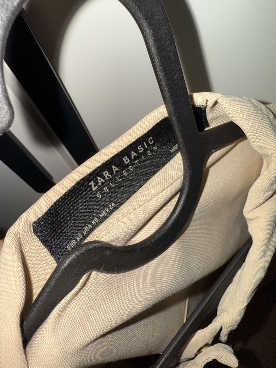 Zara Vestes: Zara Übergangsjacke Grösse XS – D'occasion à Horw par julzzz4 1