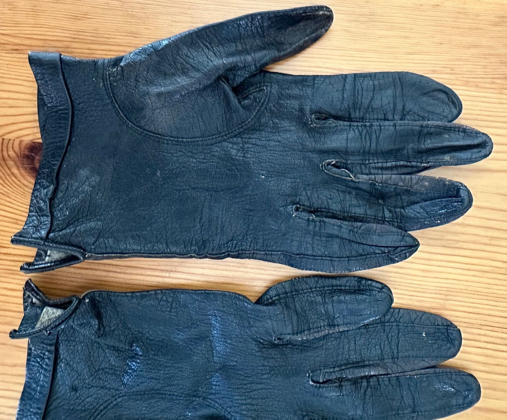 Guanti & manicotti: Dunkelbraune Lederhandschuhe – Usato da Winterthur venduto da jud_xfw6 1