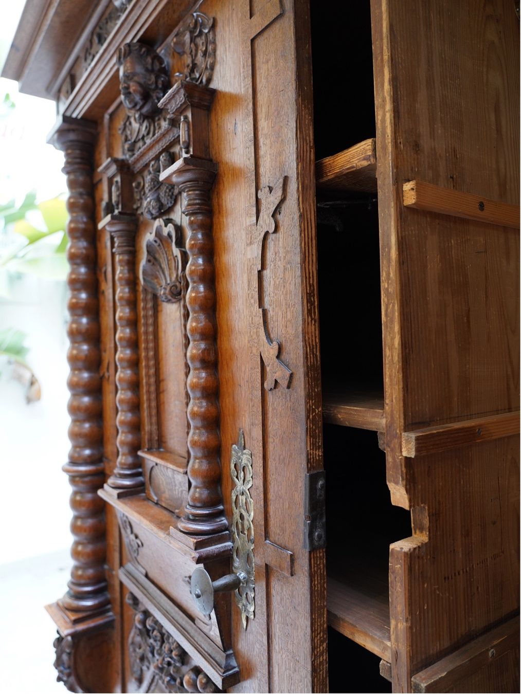 Armoires: Herausragender Ulmer Barockschrank – D'occasion à Bern par glasfaeh 1