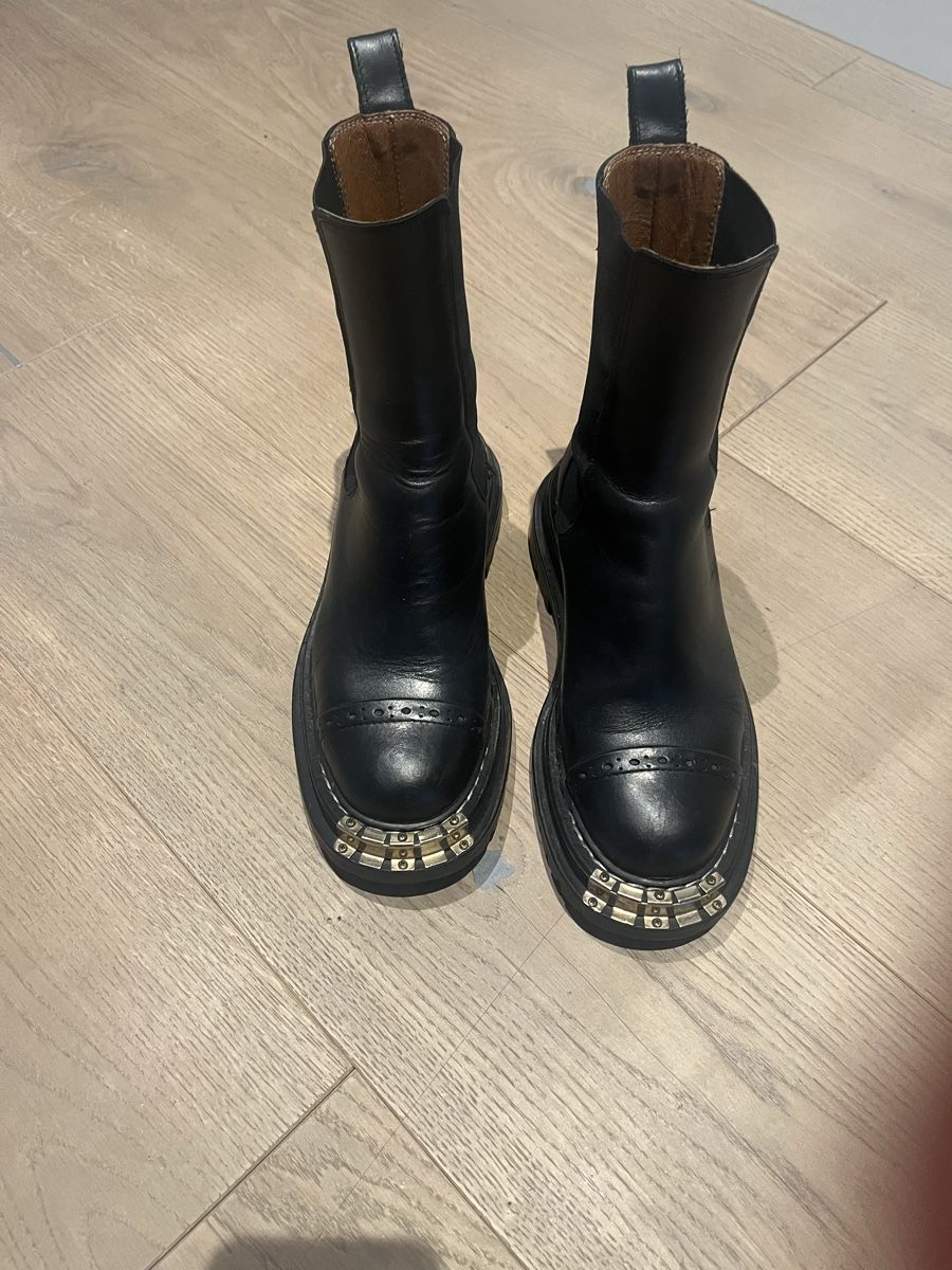 Sandro Scarpe da donna: Sandro Black Leather Boots - Stylish and comfortable! – Usato da Kloten venduto da Sz.Cz11