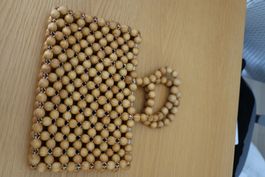 Tasche aus Holzperlen