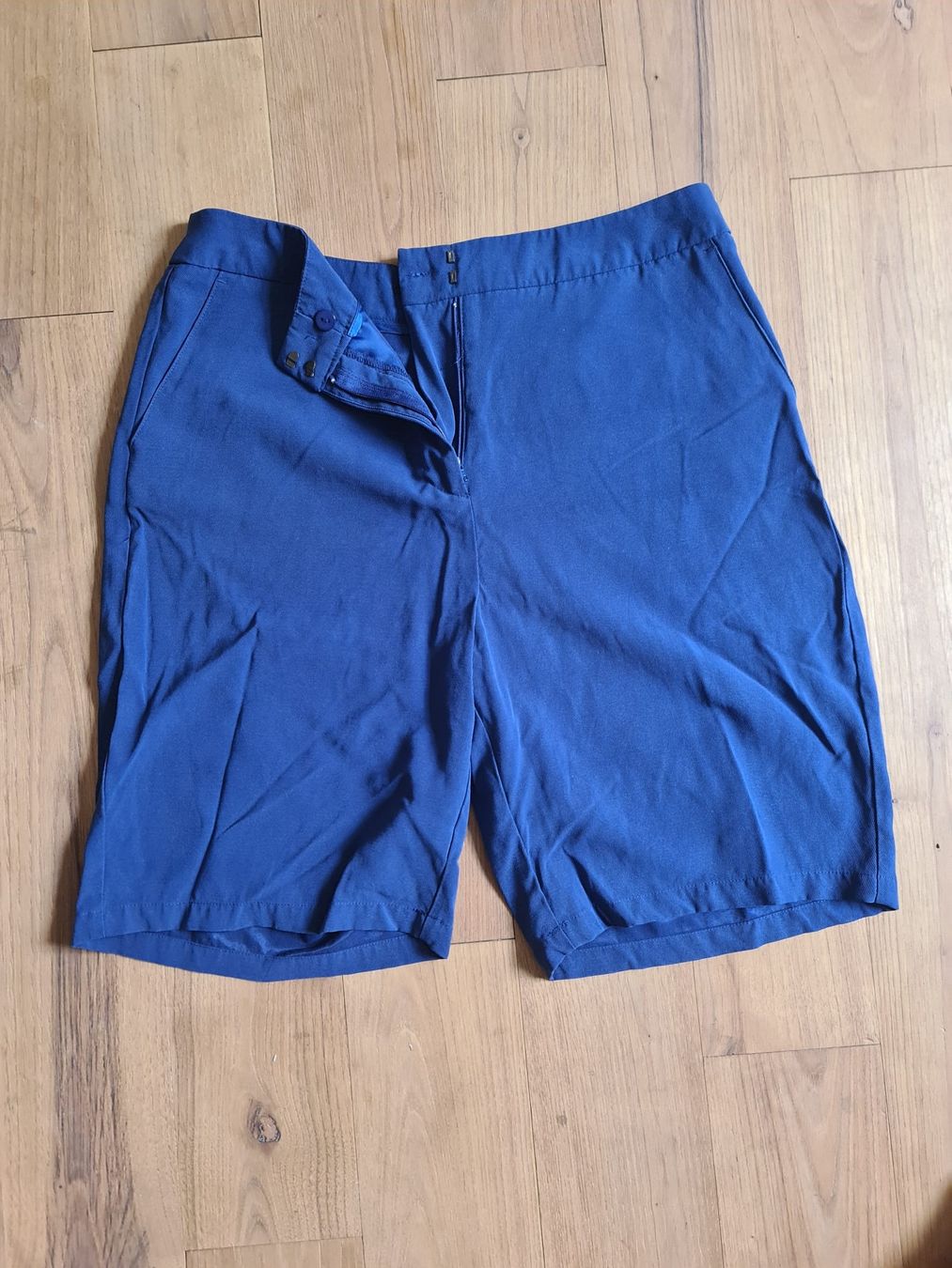 Pantaloni: Shorts Gr.42 – Usato da Affoltern am Albis venduto da Ebruli89