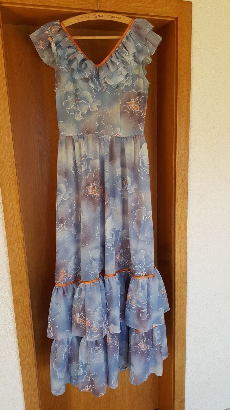 Vestiti: Vintage Ball- oder Brautführerinnenkleid/Tasche – Usato da Hondrich venduto da Ebro01 1