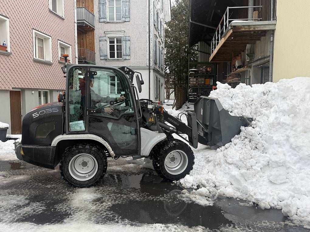 Caricatori: Kramer Allrad Radlader Hoflader  – Usato da Ebnat-Kappel venduto da Suizo1291 1