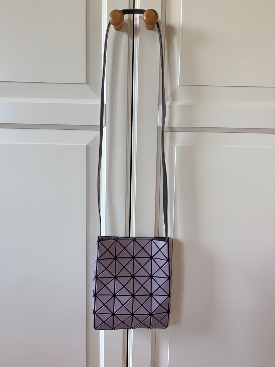 Borse da donna: Bao Bao Purple Sling Bag – Usato da St.Josefen venduto da lop_lh8d 6