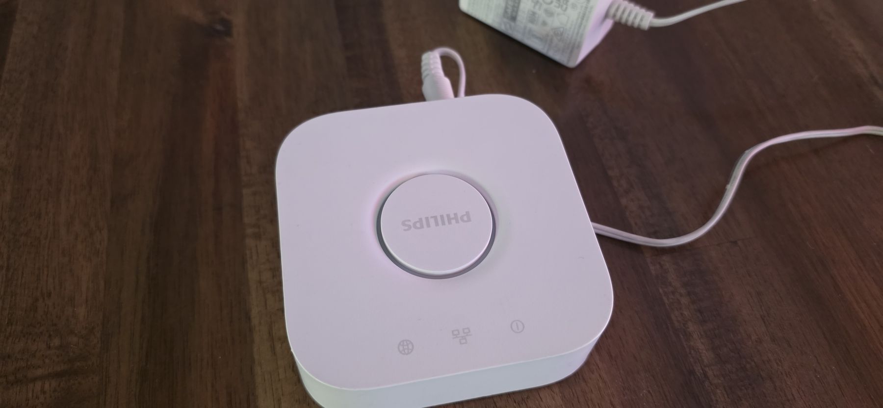Philips Hubs & Switches: Philips Hue Bridge und Netzteil – Gebraucht aus Biel/Bienne von Popoff1 1