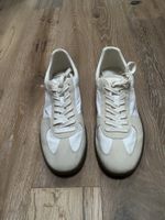 Brand new Zara trainers. EUR39