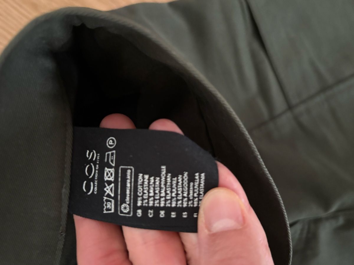 Cos Hosen: Cos cotton utility trousers  – Gebraucht aus St. Gallen von ott_f827 5