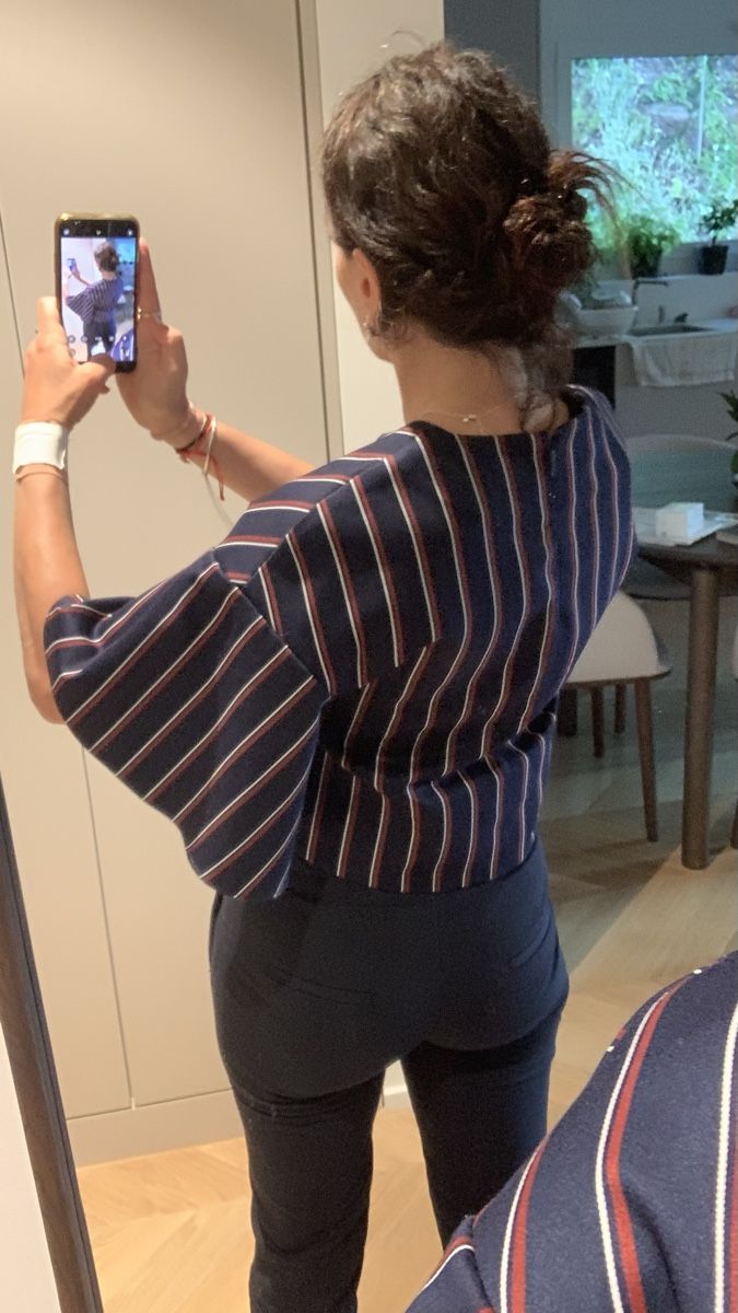 Closet London Camicette: TOP CLOSET Elegant Crop Top S/M – Usato da Zürich venduto da Angela_Fashion_Lover 7