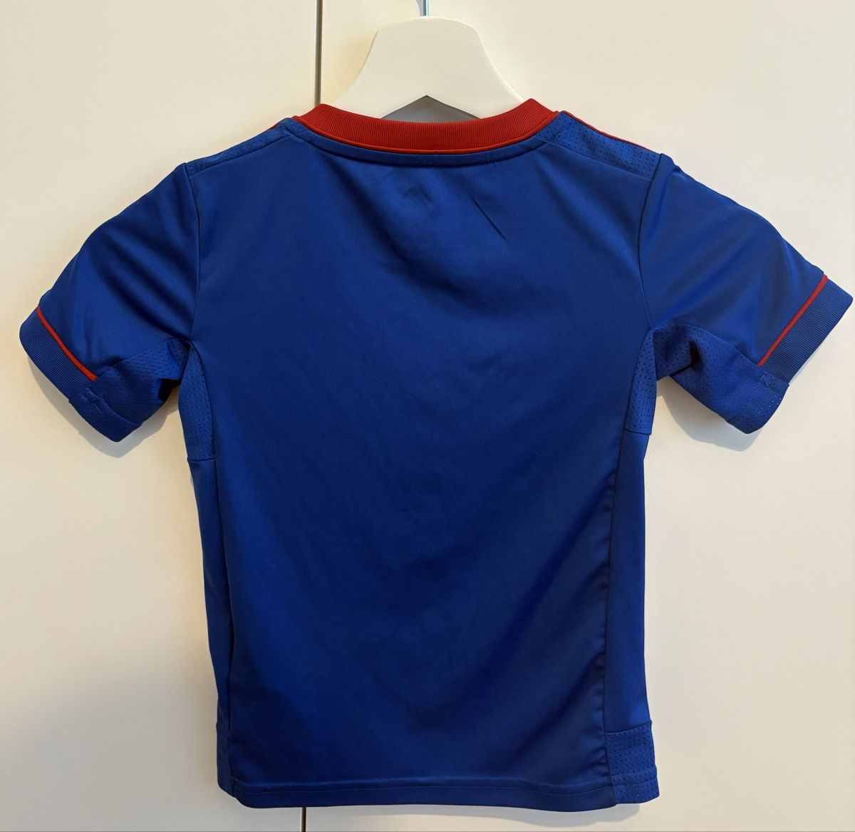 Adidas Trainer, Turnhosen & -trikots: FC Basel Trikot - Gr. 110 – Gebraucht aus Seltisberg von Buddy1000 1