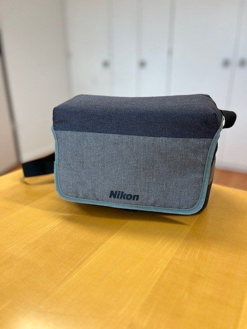 Nikon Appareil photo: Nikon D3300 Digitalkamera – D'occasion à Nürensdorf par 2732 4