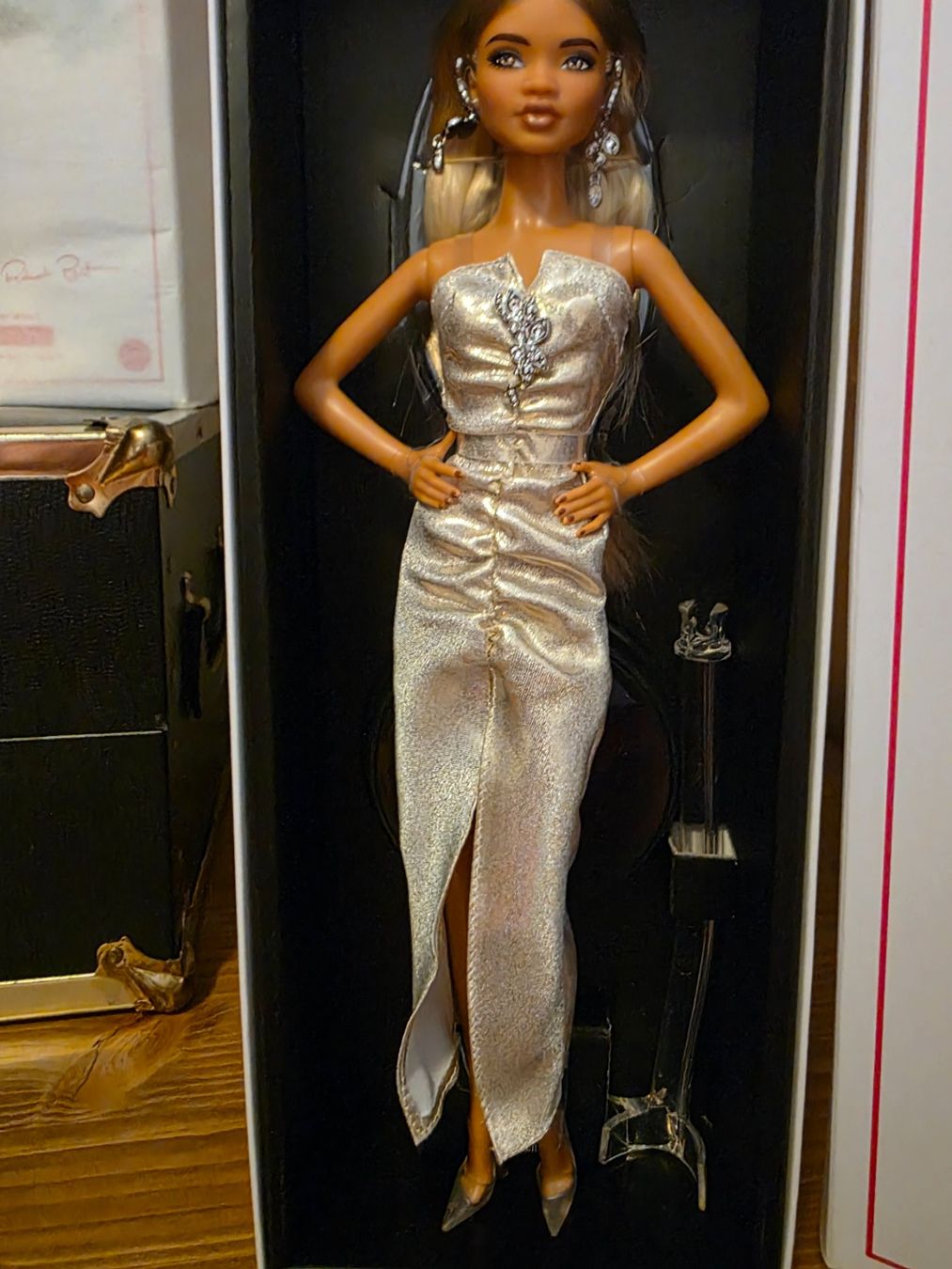 Bambole: Barbie Convention 2025: Champagne Chic – Nuovo e nell'imballaggio originale da Lugano venduto da mercatino669 3
