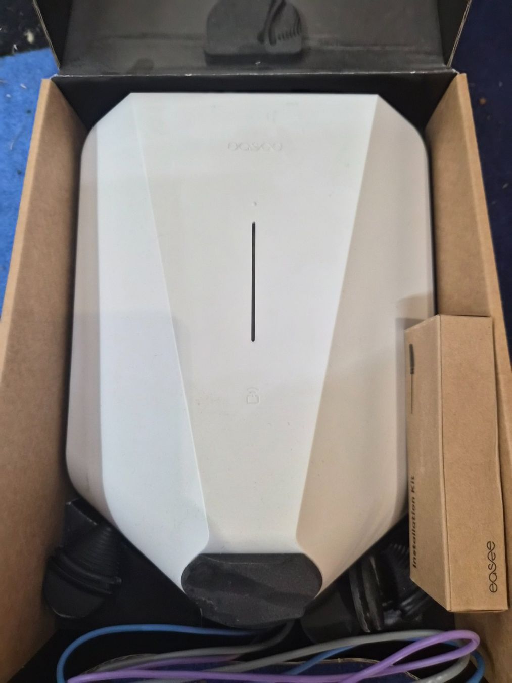 Caricabatterie: Easee Home Wallbox / E-Auto-Ladestation – Nuovo (secondo la descrizione) da Zufikon venduto da Error