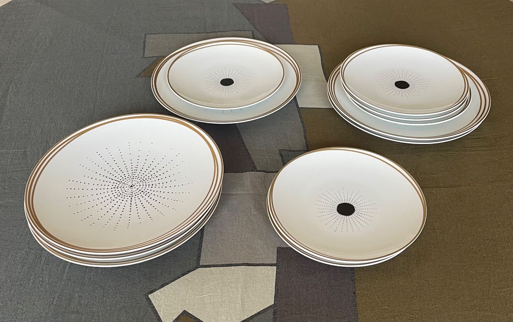 Bernardaud Piatti: 12 Assiettes Bernardaud service Aboro – Nuovo (secondo la descrizione) da Genève venduto da jos_fm7m 1