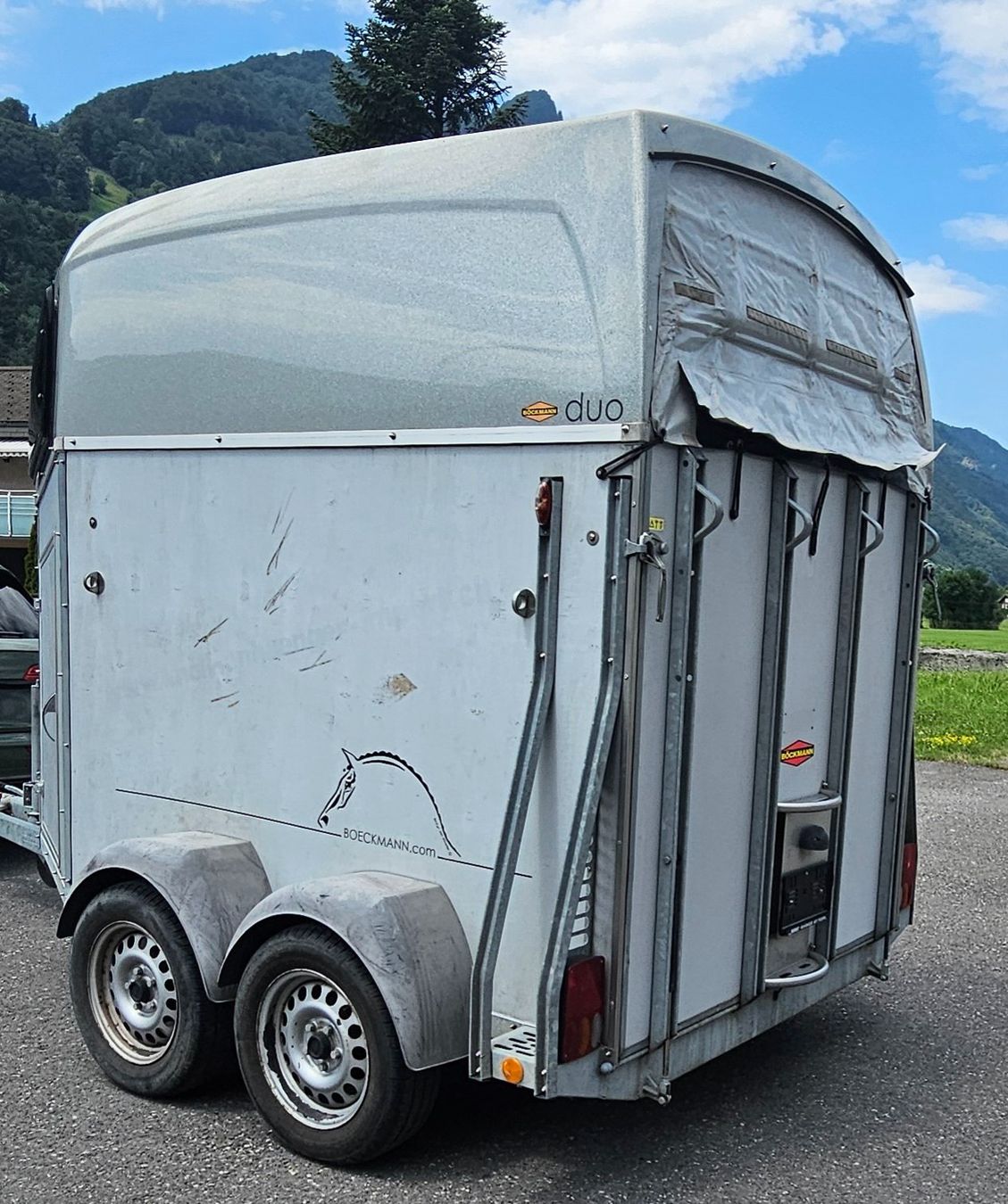 Böckmann Anhänger: Pferdeanhänger Böckmann PHA – Gebraucht aus Niederurnen von Olivenstein 1