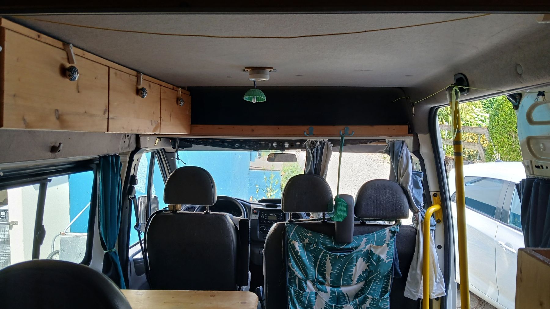 Ford Veicoli da campeggio: Ford Transit 350 TDCi Camper – Difettoso da Aarberg venduto da retoc0102 6