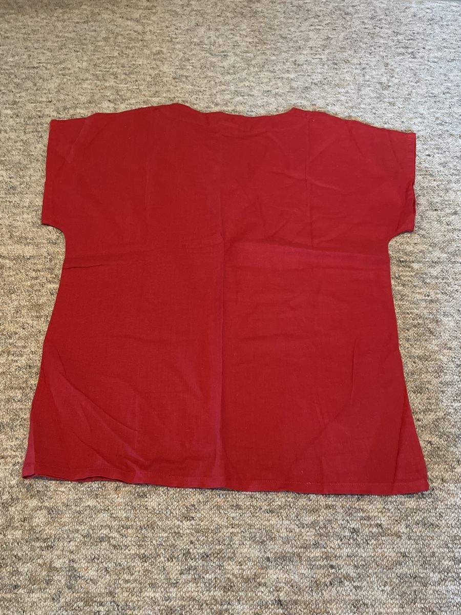 Blusen: Bluse rot – Gebraucht aus Fraubrunnen von amm_7kp6 1