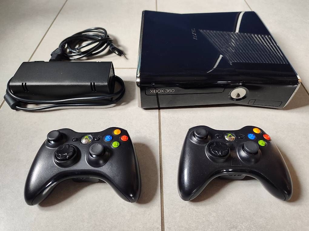Console: X-BOX 360 S 250 GB – Usato da Villeret venduto da Bianchini70 1