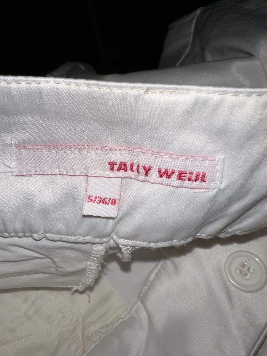 Tally Weijl Kleiderpakete: Top & short  – Gebraucht aus Volketswil von ben_9s6x 1