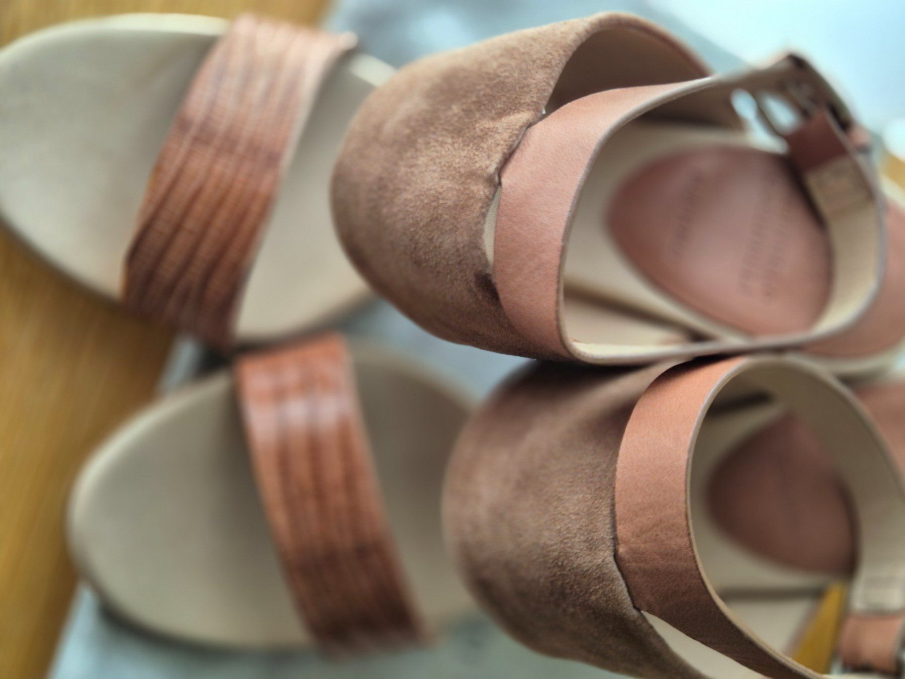 Brunello Cucinelli Scarpe da donna: BRUNELLO CUCINELLI snake print leather sandals P.38 – Nuovo e nell'imballaggio originale da Satigny venduto da Helene2014 4