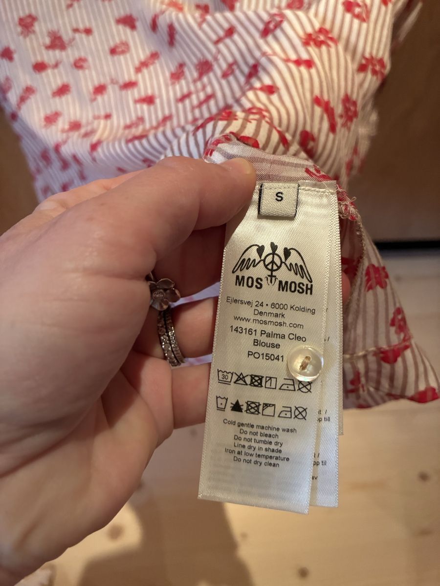 Lotti di vestiti: Kleider Paket: zwei Jäckchen, ein T-Shirt, eine Bluse S – Usato da Heiden venduto da sab_rzm2 8