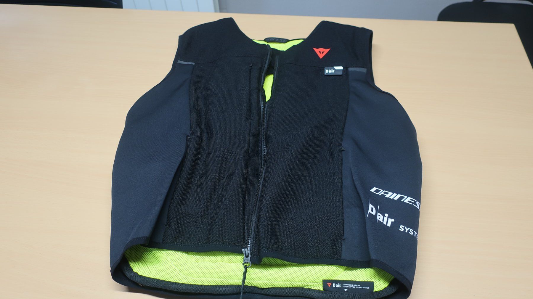 Dainese Gilet & Giacche senza maniche: Dainese Damen Smart Jacket Air Bag L – Nuovo e nell'imballaggio originale da Eiken venduto da Motti2 2