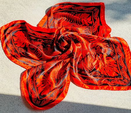 Seidenfoulard, 104 x 104, handrolliert