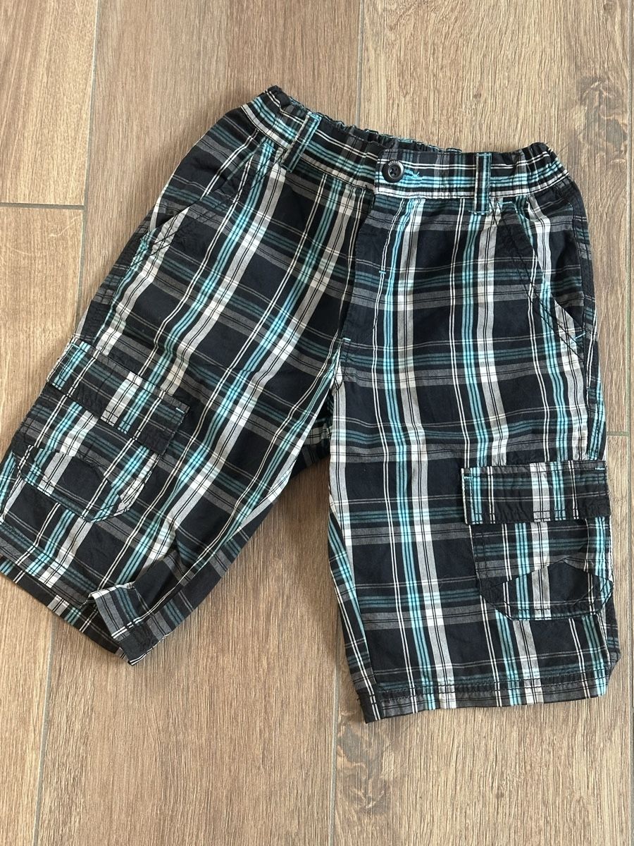 C&A Hosen: Short 134/140 C&A – Gebraucht aus Le Châble VS von 027_aymon