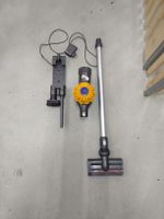 Dyson DC62 Akkusauger mit Zubehör