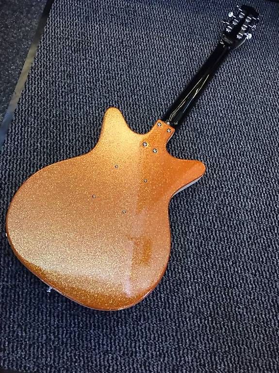 Strumenti musicali: Danelectro '59 m NOS+ orange metalflake – Usato da Morges venduto da GvnMusic 1