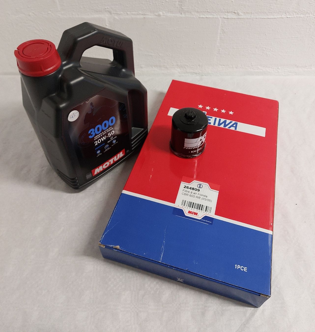 Honda Tutti i ricambio per moto: Honda CBR 600 RR Servicekit – Nuovo (secondo la descrizione) da Niederuzwil venduto da MP-plasch