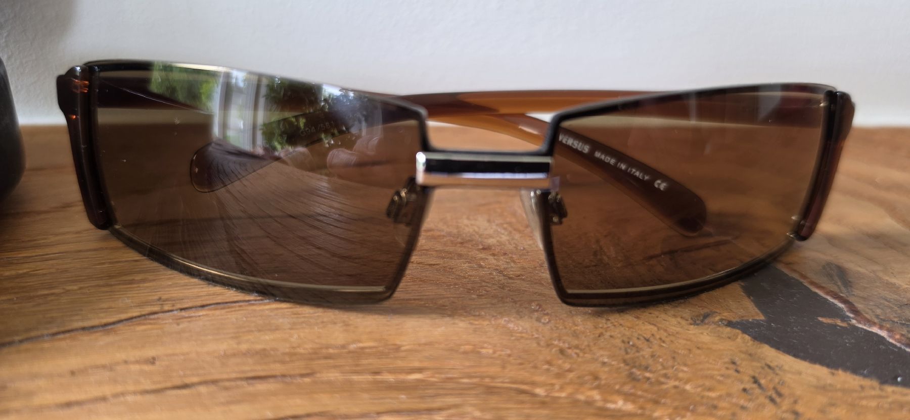 Versace Occhiali & Lenti: Versace Versus Sonnenbrille braun  – Usato da Eglisau venduto da naminaso 3