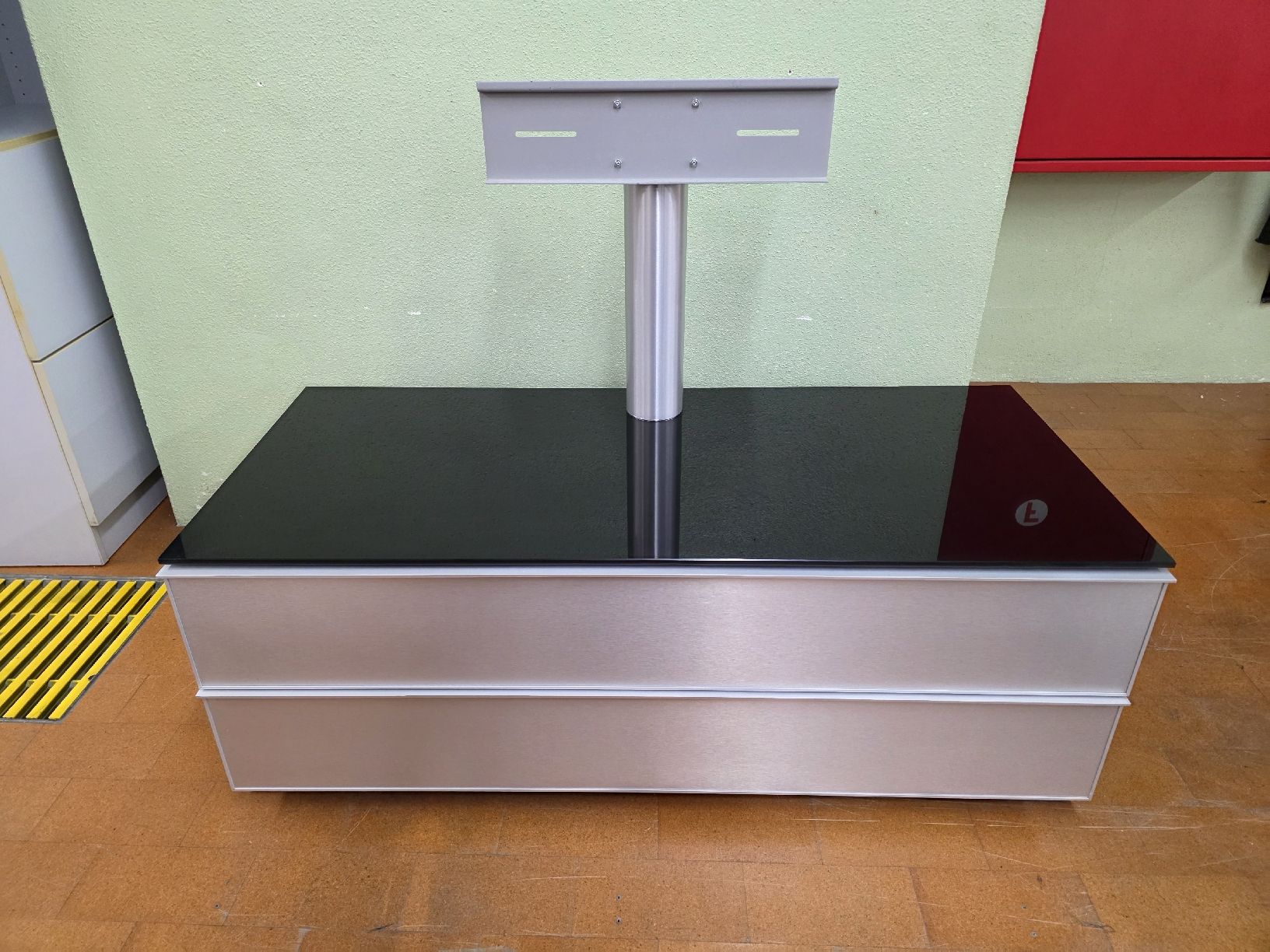 Spectral Mobili TV: Designer TV-Möbel von Spectral Catena – Usato da Lichtensteig venduto da Polsterwerk 6