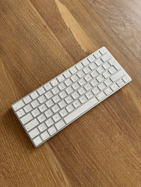 Apple Magic Keyboard - CH Layout - Top Zustand (Gebraucht) in ...