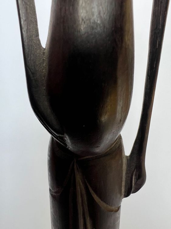 Skulpturen & Statuen: Afrikanische Holzfigur ca. 48 cm alt Handarbeit Unikat – Gebraucht aus Oberhofen Thun'see von SwissTreasure 4