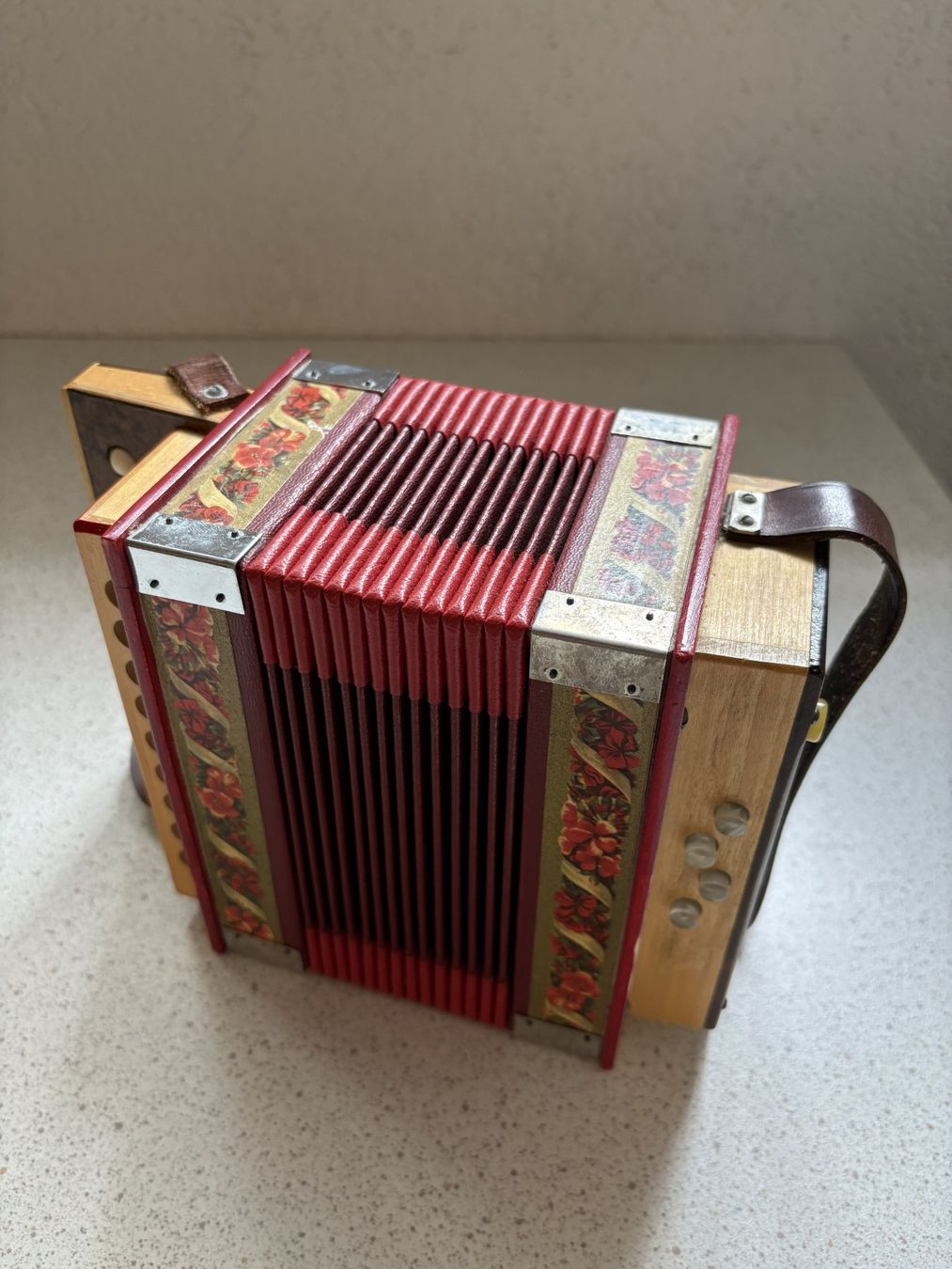 Musikinstrumente: Schwyzerörgeli (1-chöriges Mini-Örgeli) – Gebraucht aus Muttenz von adeller 1