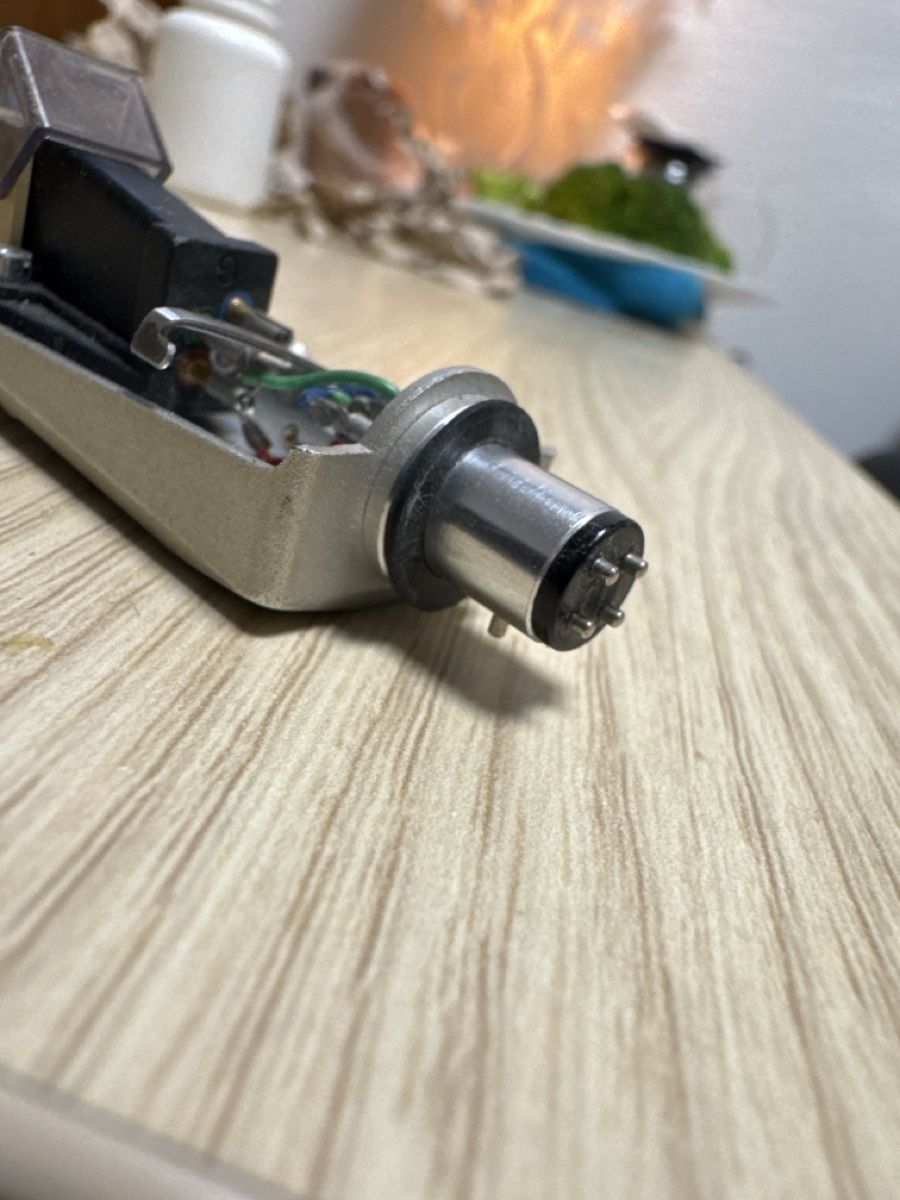 Piatti di portata: CEC Turntable Head Shell MC 5 vintag  with Stylus Used – Usato da Naters venduto da vir_8t9z 5