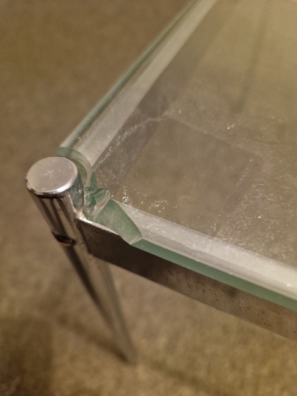 Tables: 2 kleine Glastische – D'occasion à Basel par Luckyvrena 2