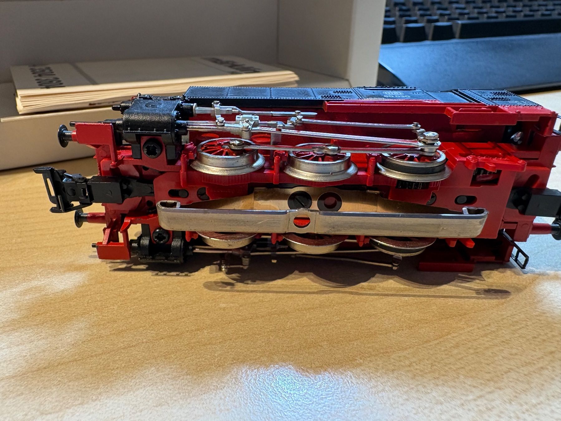 Märklin Modelleisenbahnen: Maerklin 3504 BR 80  !!Lire le descriptif !! – Gebraucht aus Corcelles Payerne von Pierre66 3