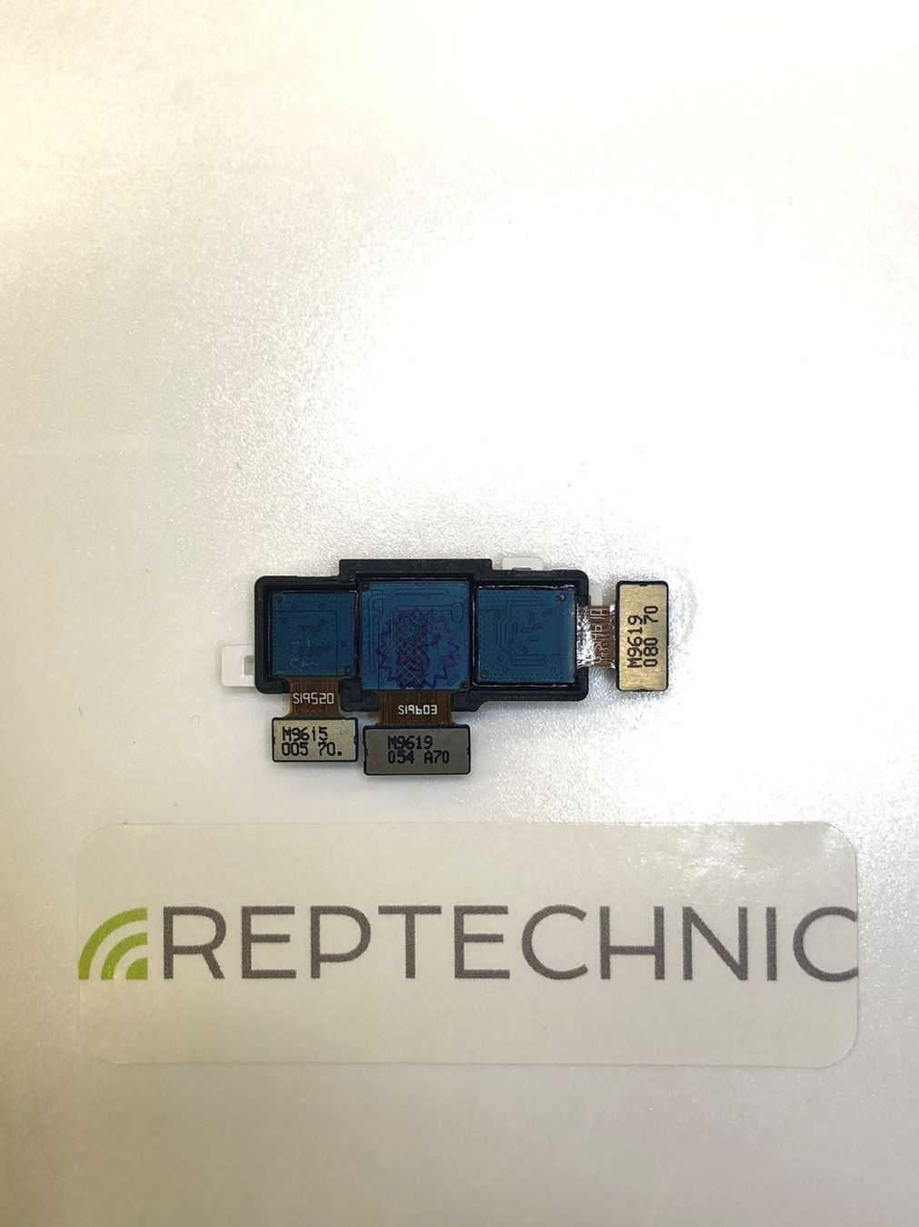Samsung Telefoni cellulari / Smartphones: Samsung Galaxy A70 Rück Kamera – Nuovo e nell'imballaggio originale da bern venduto da reptechnic 1
