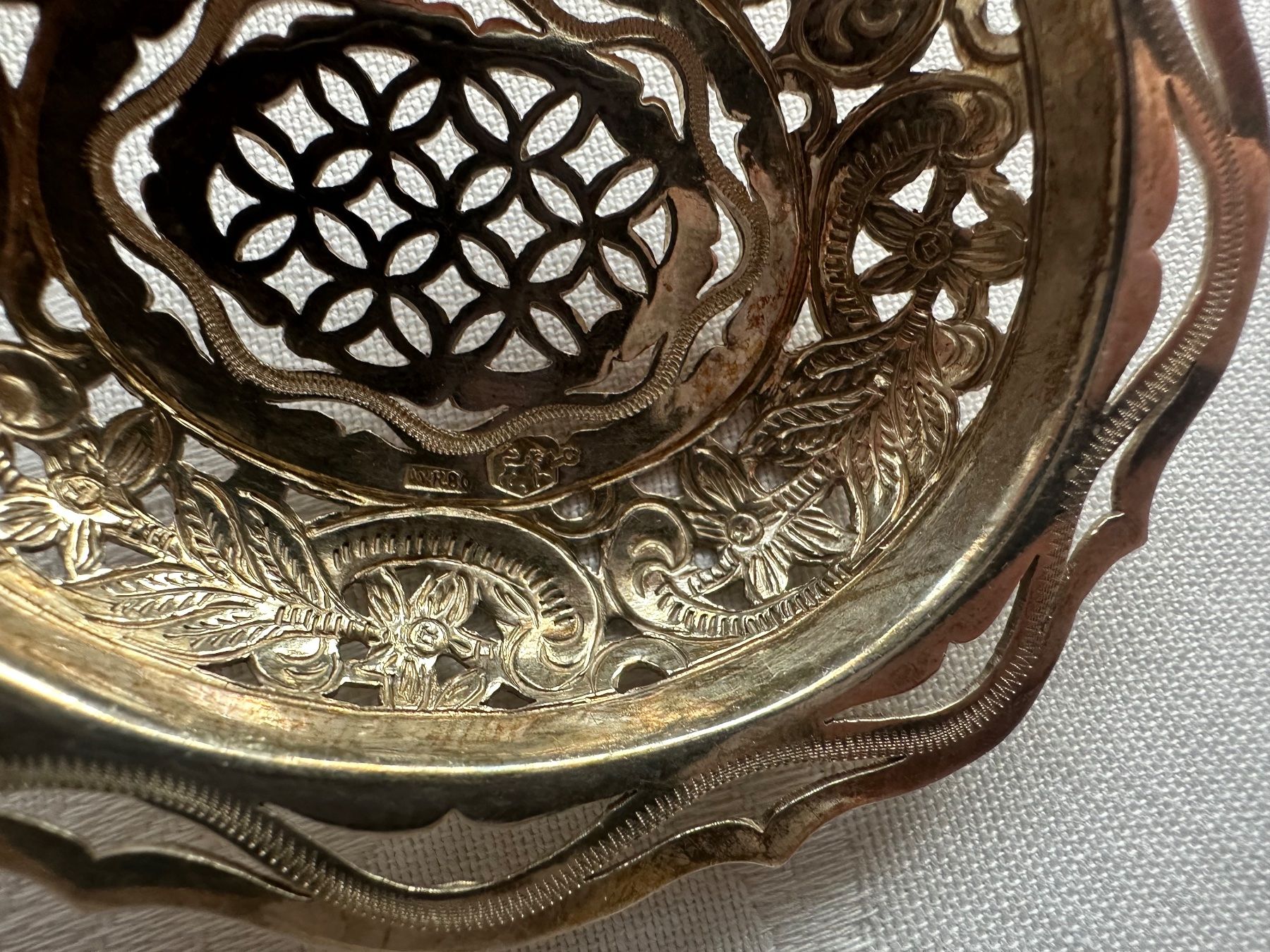 Cucchiai: Antiker Teeeinsatz Handgefertigt aus Silber – Usato da Stettfurt venduto da 2442 5