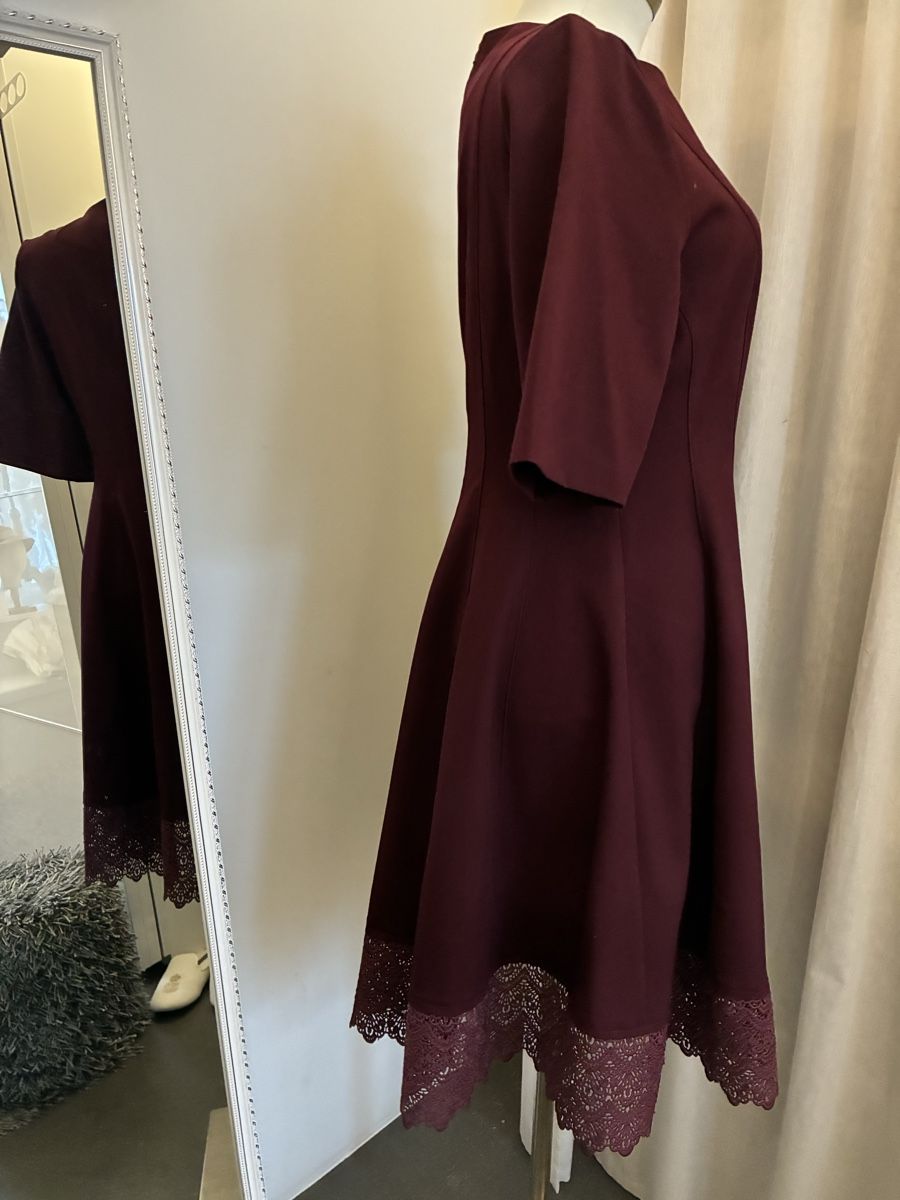 H&M Vestiti: Bordeaux Kleid mit Spitze, Grösse M, tailliert – Nuovo (secondo la descrizione) da Bäretswil venduto da Viechel 1