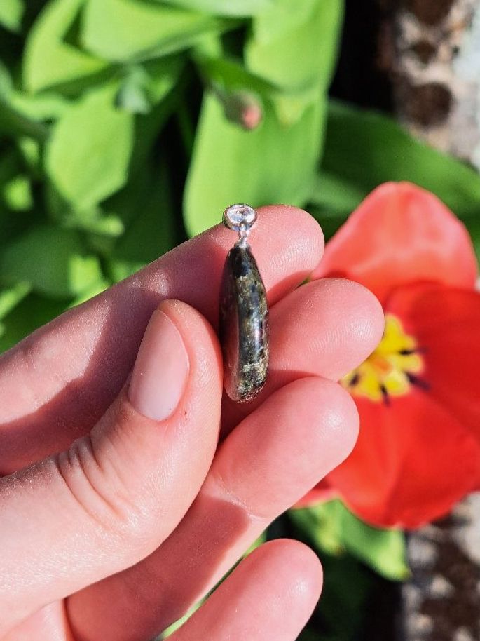 Ciondoli: Schweizer Granat & Peridotit Anhänger – Nuovo e nell'imballaggio originale da Richterswil venduto da Viorella 1