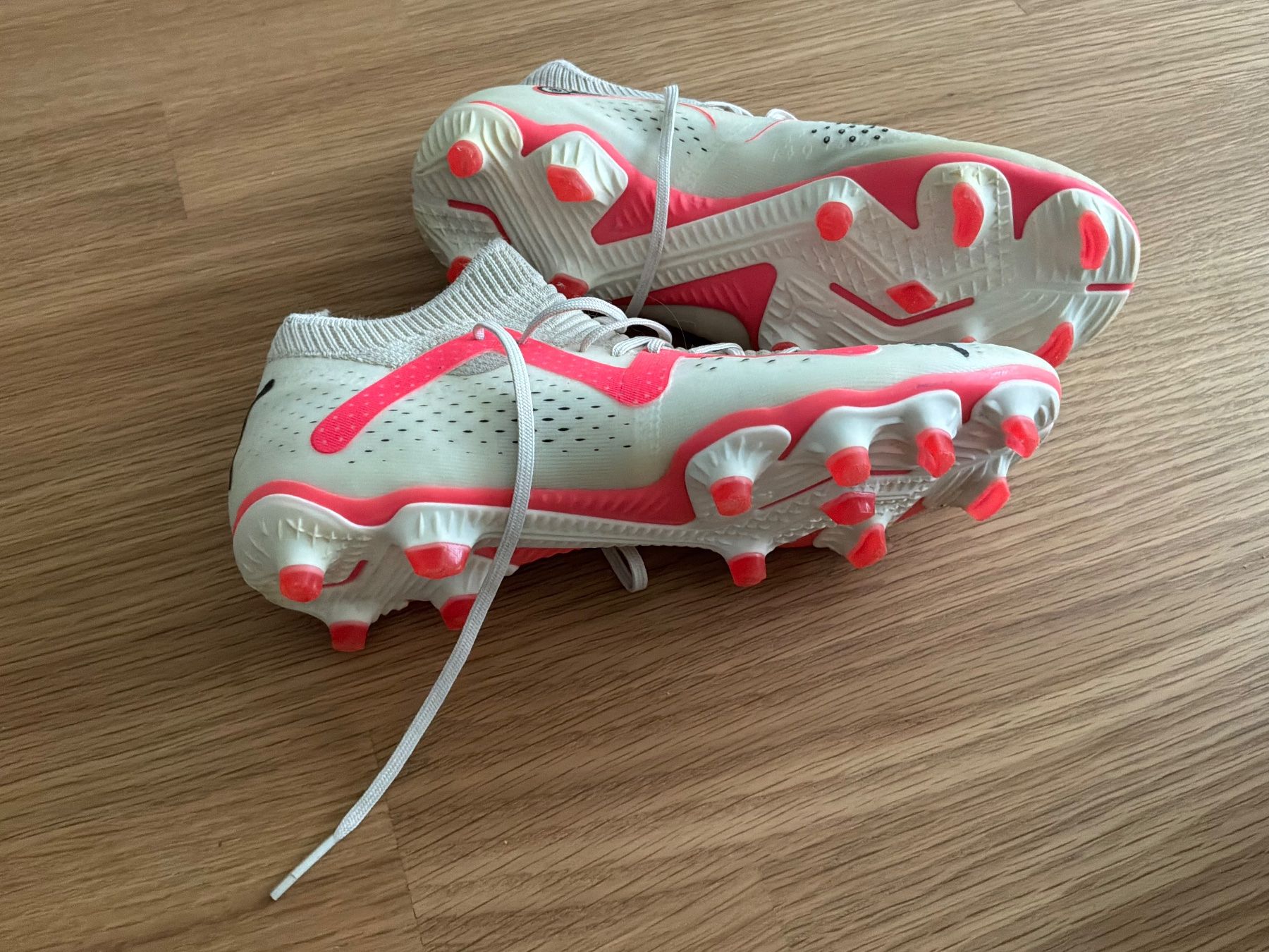 Herrenschuhe: Fussballschuhe Puma 36 – Gebraucht aus Ueberstorf von Joojoo 2