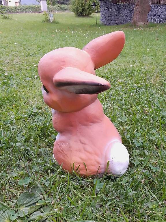 Statuette: Lapin gros yeux ht. 26 cm – Nuovo (secondo la descrizione) da courtételle venduto da capsule05 1