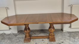 Massiver Esstisch ausziehbar, top Zustand, Nussbaum,Vintage