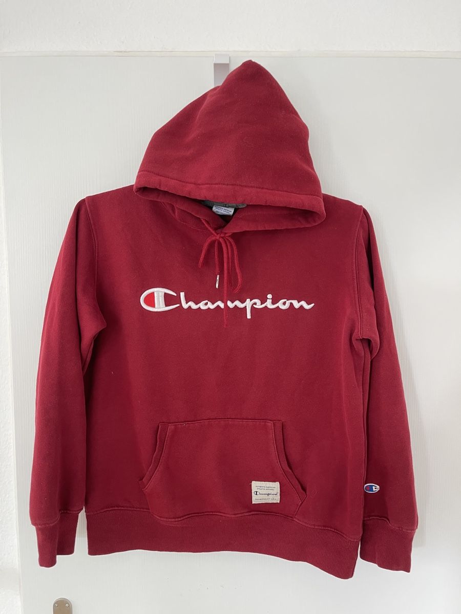 Champion Pullover & Sweatshirts: Champion Hoodie, rot, oryginal, warm pullover – Gebraucht aus Wetzikon ZH von Jan_wojt