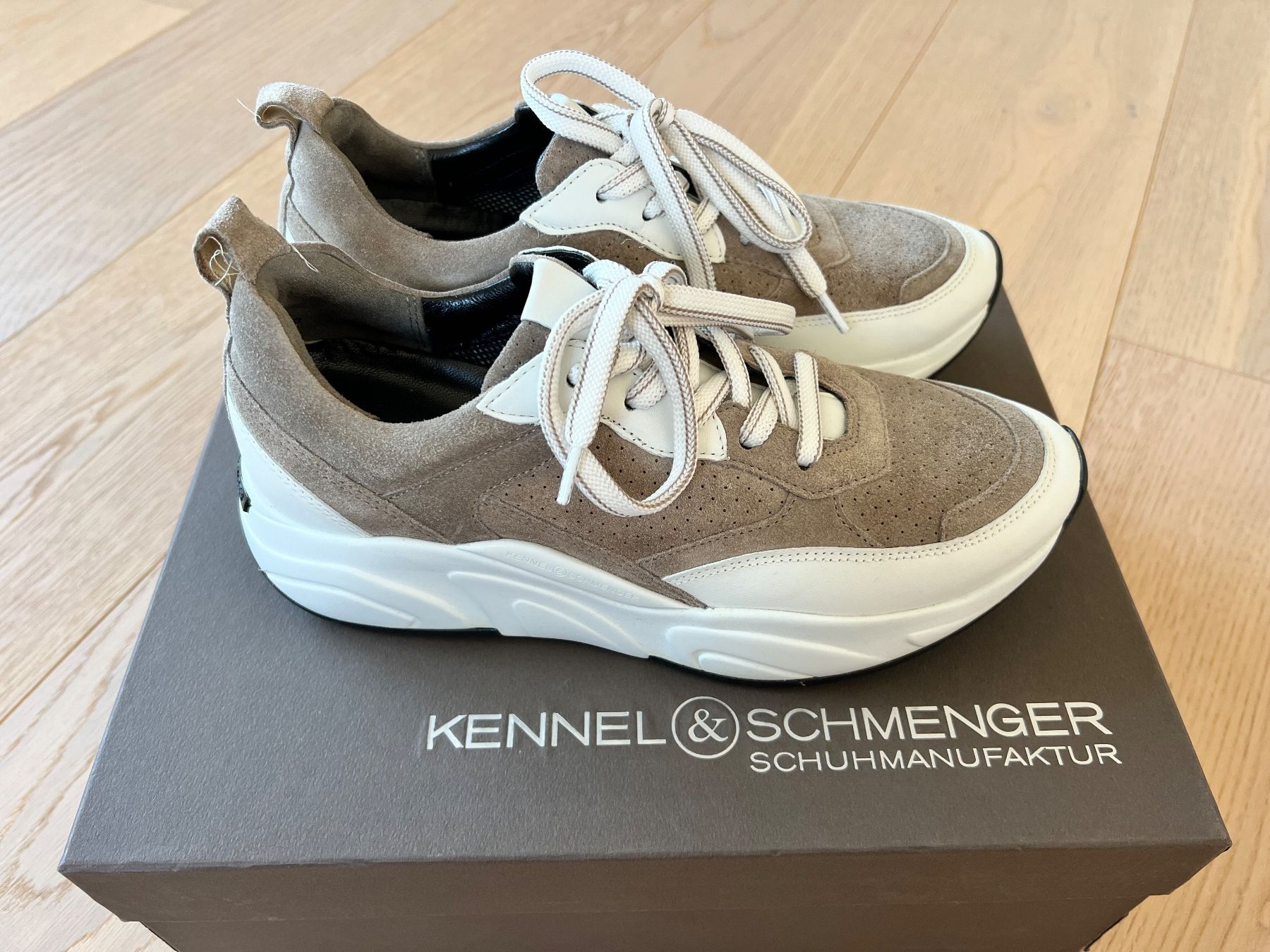 Kennel + Schmenger Scarpe da donna: Kennel + Schmenger Sneaker Gr. 37.5 !!!NEU!!! – Nuovo e nell'imballaggio originale da Untereggen venduto da alle27