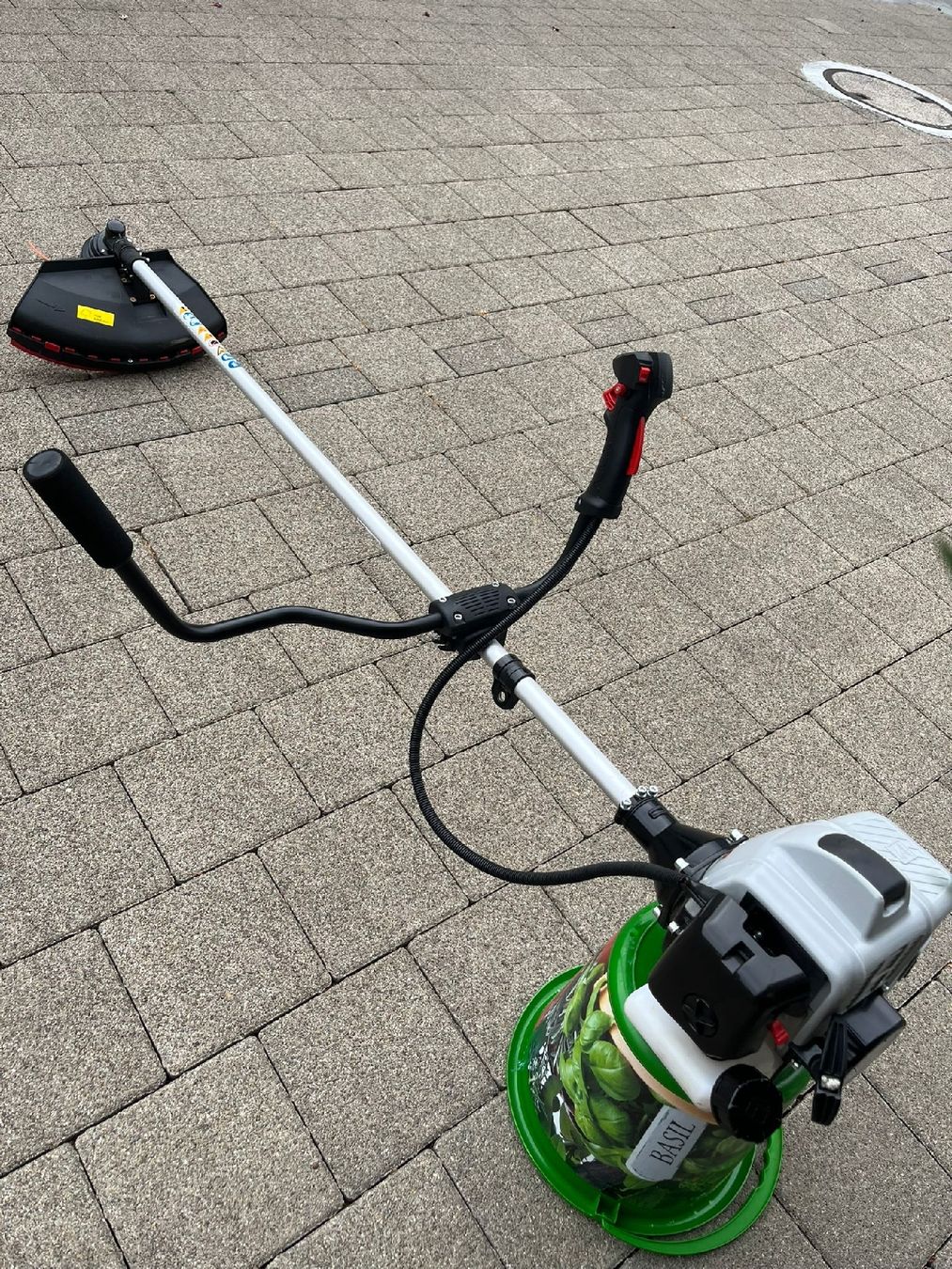 Al-ko Rasenmäher: Rasentrimmer ALKO BC330B  – Gebraucht aus Büetigen von nyli67 1