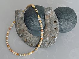 Halskette aus Crazy-Achat, Steine 6mm